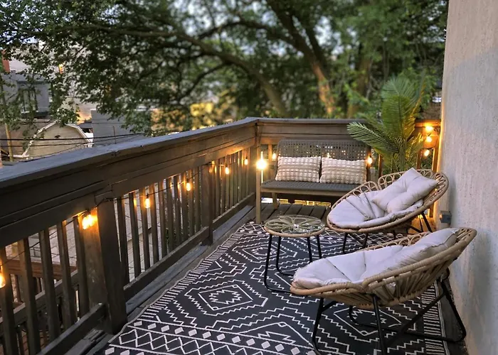 Spacious 4br With Outdoor Oasis * Chicago