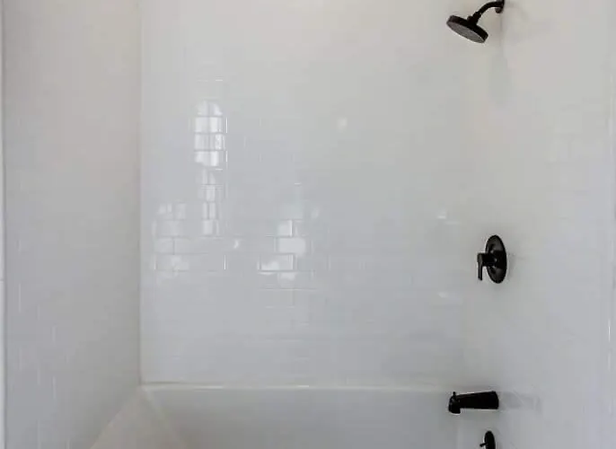 Apartment Spacious 4br With Outdoor Oasis