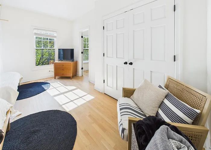 Spacious 4br With Outdoor Oasis * Chicago